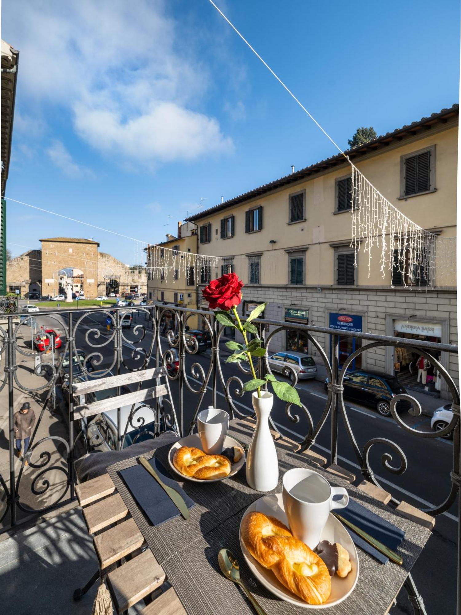 Flower House - Dolcevita Holiday Florence Exterior photo